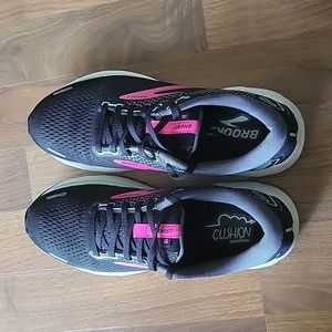Brooks Ghost 14, Women's 9.5, black/pink